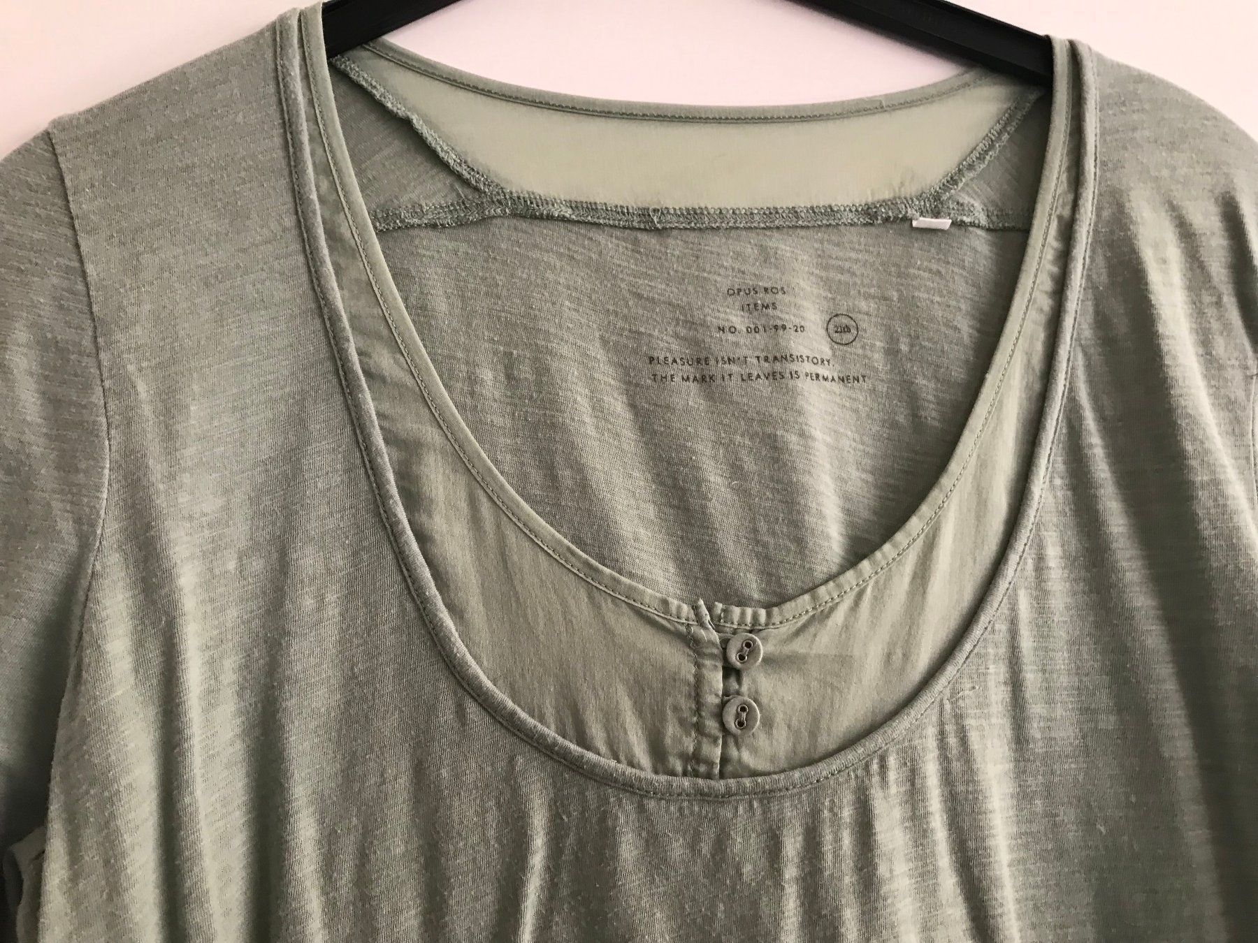 T-shirt: Sweatshirt – Usato da Zumikon venduto da Uranus88
