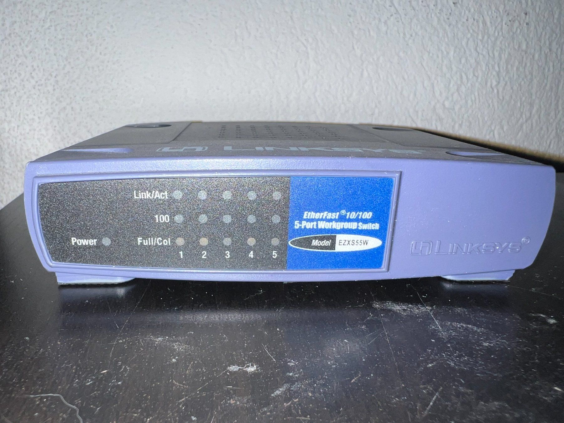 Hub & Switch: Linksys EtherFast EZXS55W 5-Port Switch 10/100 – Usato da Volketswil venduto da Lootington_Post 6