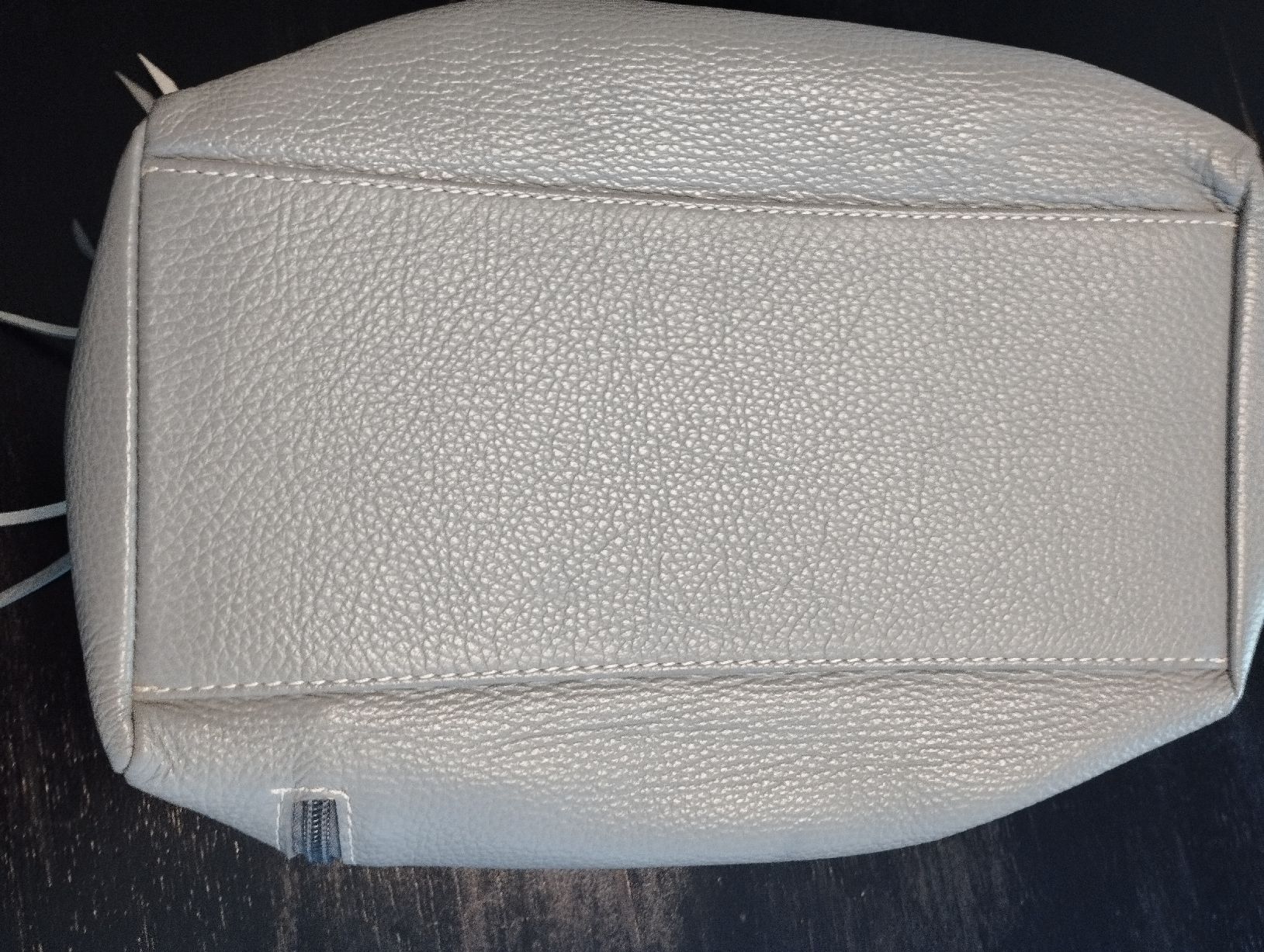 Borse da donna: Neuwertige Leder - Handtasche, hellgrau  – Usato da Neu St. Johann venduto da seerose63 4