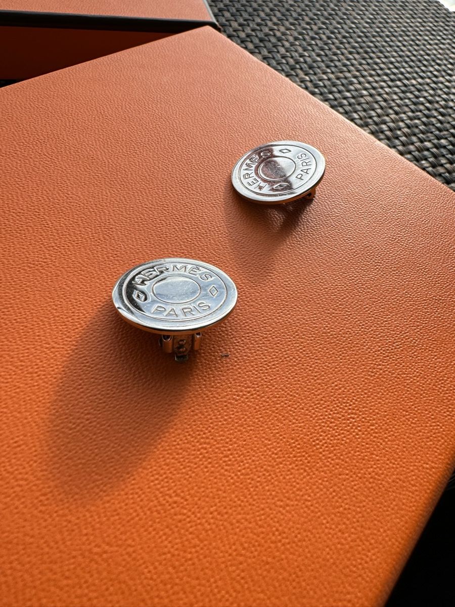 Hermès Boucles d'oreille: Boucles d’oreilles Hermes clou de selle – D'occasion à Neuchatel par mar_9blm 4
