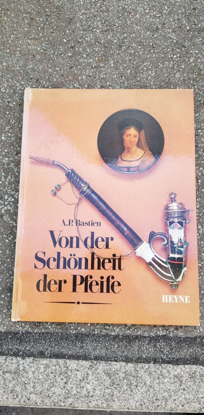 Tabakpfeifen & Zubehör: Buch: Von der Schönheit der Pfeife – Gebraucht aus Thun von Matthias72