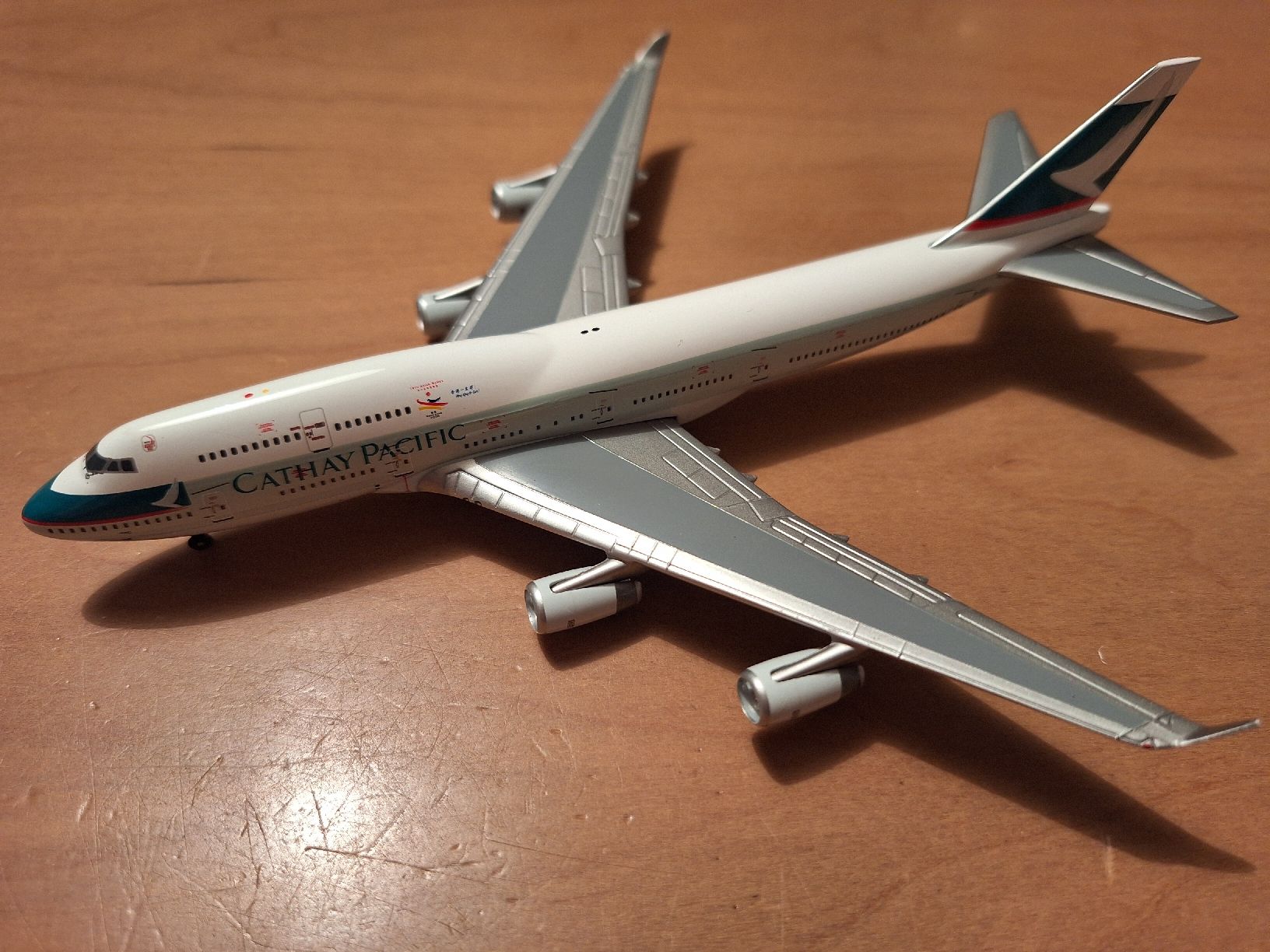 Boeing Kit di modellismo & Modellini statici: Cathay Pacific B747-400 1:400 B-HUI – Usato da Sargans venduto da nicsam1815 1