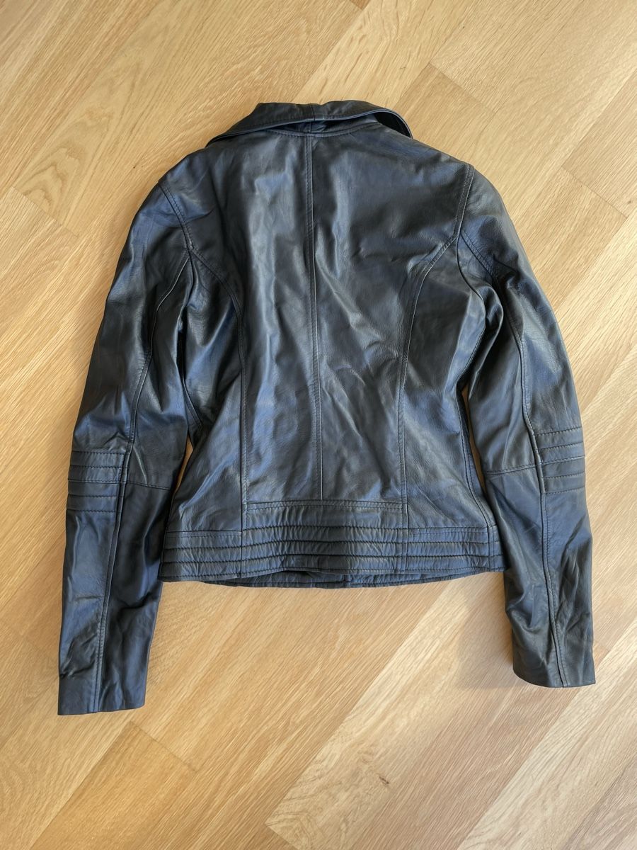Vera Pelle Giacche: Vera Pelle Damen Lederjacke – Usato da Wädenswil venduto da Cloode_ 1