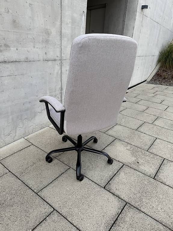 Stühle: Bürostuhl mit Rollen – Gebraucht aus Schwyz von SZurkirchen 2
