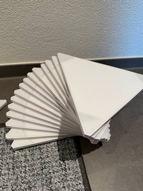Lampen: Nanoleaf  – Gebraucht aus Obergerlafingen von sar_k7j8 4