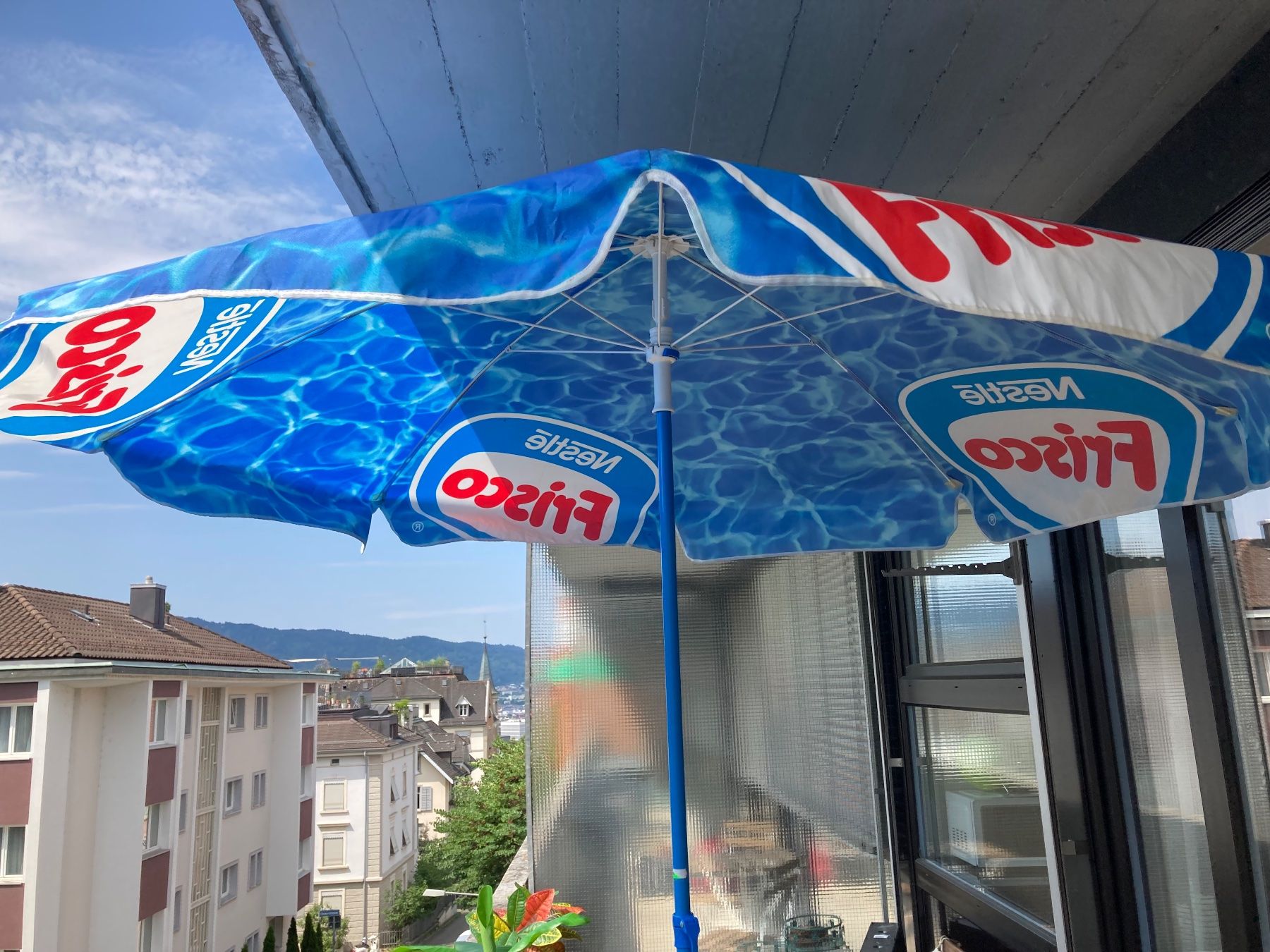 Ombrelloni: FRISCO Glace Sonnenschirm Top Zustand – Usato da Zürich venduto da doyou01