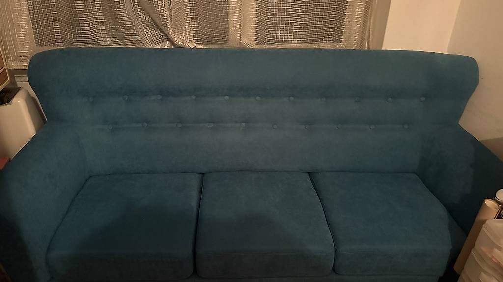 Divani: Canapé turquoise, trois places – Usato da Pieterlen venduto da grazi2810 1