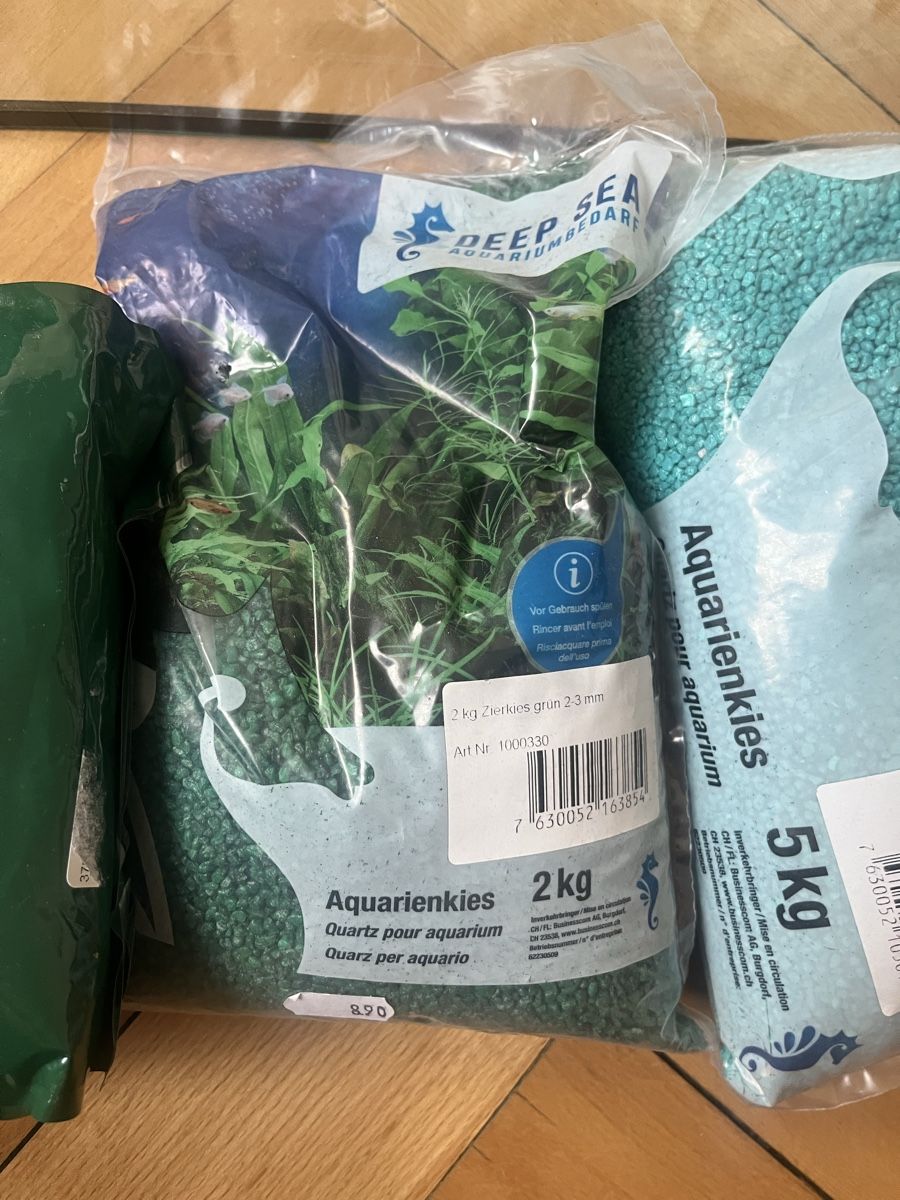 Aquarium: Aquarium Set mit Zubehör – D'occasion à Bern par del_78zc 2