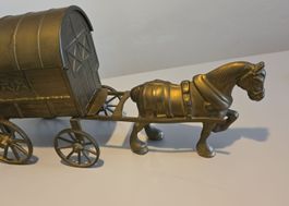 grosse Dekorative Messingfigur: Zirkuswagen mit Pferd