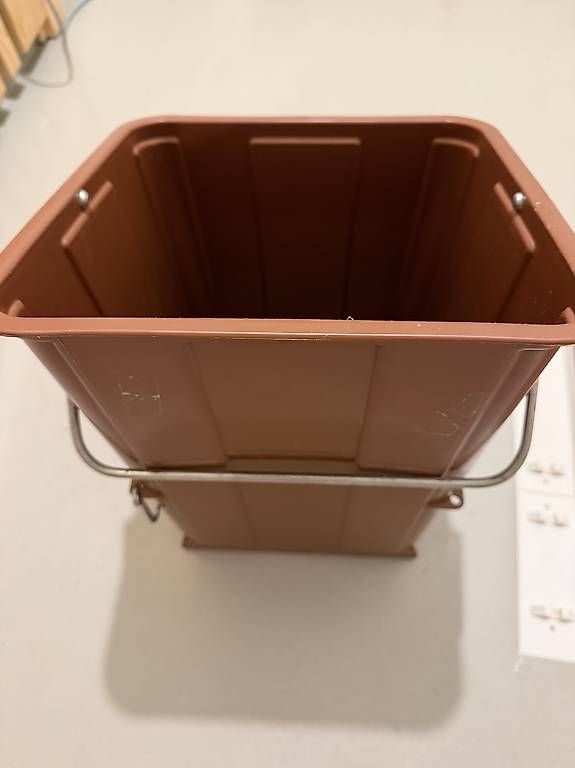 Cestini per rifiuti: Müllex 35 Liter – Usato da Zürich venduto da Sandro_Mue 2