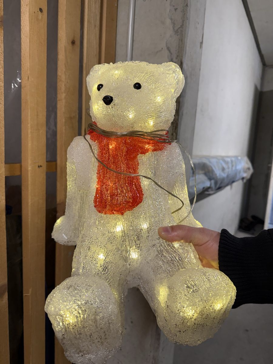 Tutte le decorazioni: Weihnachtsdeko: Leuchtender Eisbär mit rotem Schal! – Usato da Zürich venduto da estela22