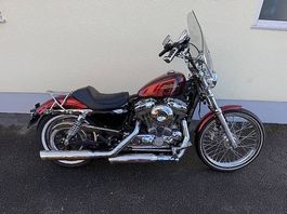 Harley Davidson Sportster Seventy-Two