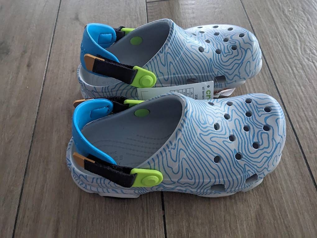 Scarpe per ragazzi: crocs enfant taille 33-34 – Nuovo (secondo la descrizione) da Baar (Nendaz) venduto da Huitjuin02 1