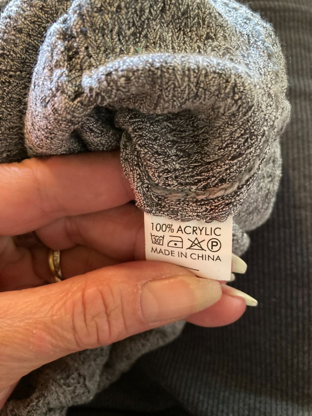 Pullover & Sweatshirts: Pullover – Gebraucht aus Balsthal von dasesaro 3
