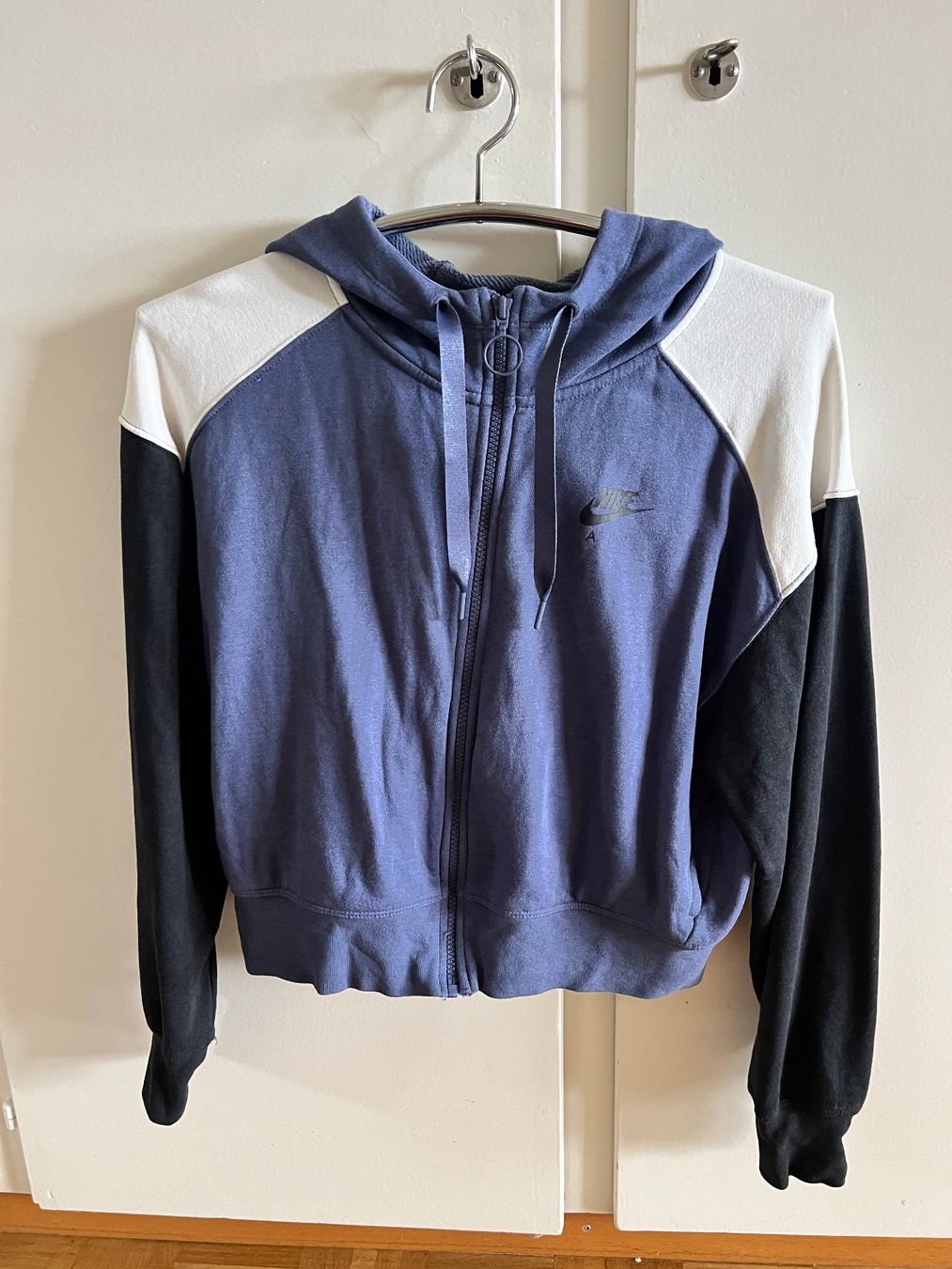 Nike Vestes: Nike Air Sweatshirt Jacke / Grösse M – D'occasion à Effretikon par YaMn 1