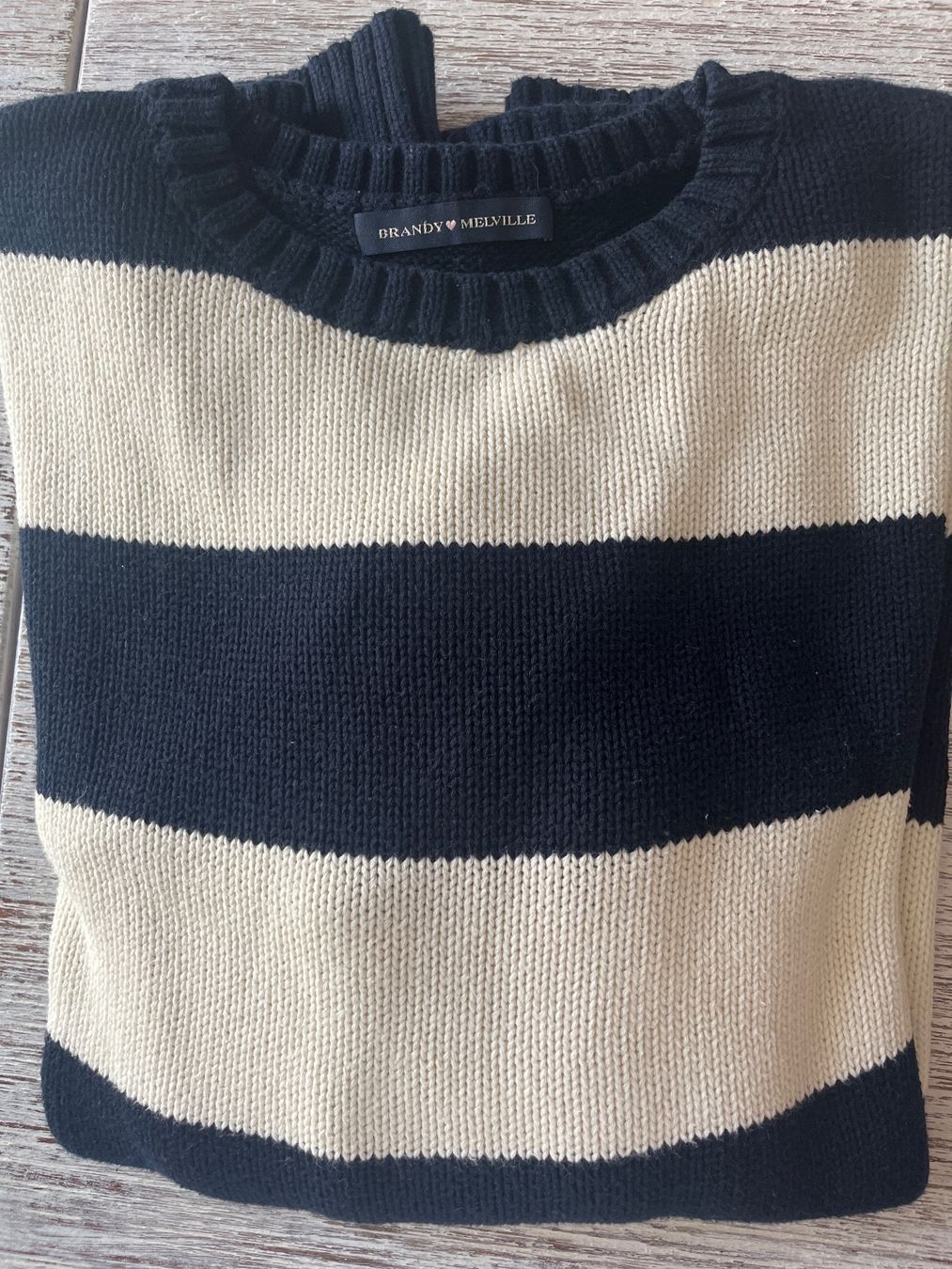 Brandy Melville Pullover & Sweatshirts: Brandy Melville oversize cotton pullover – Gebraucht aus Rüschlikon von ant_5v7g