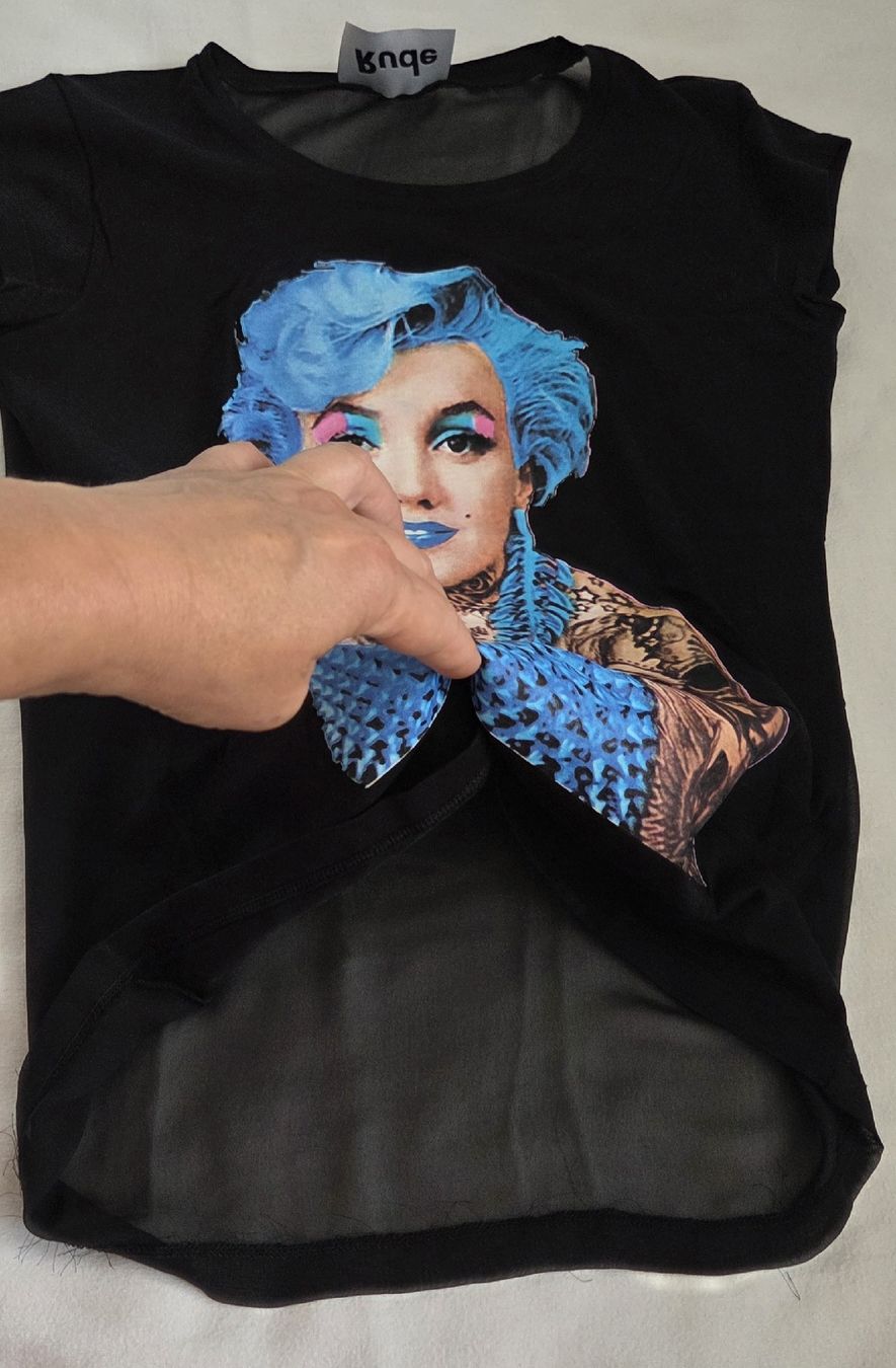 T-shirt: Schwarzes Damen-T-Shirt  – Nuovo (secondo la descrizione) da Belp venduto da mar_wyp6 2
