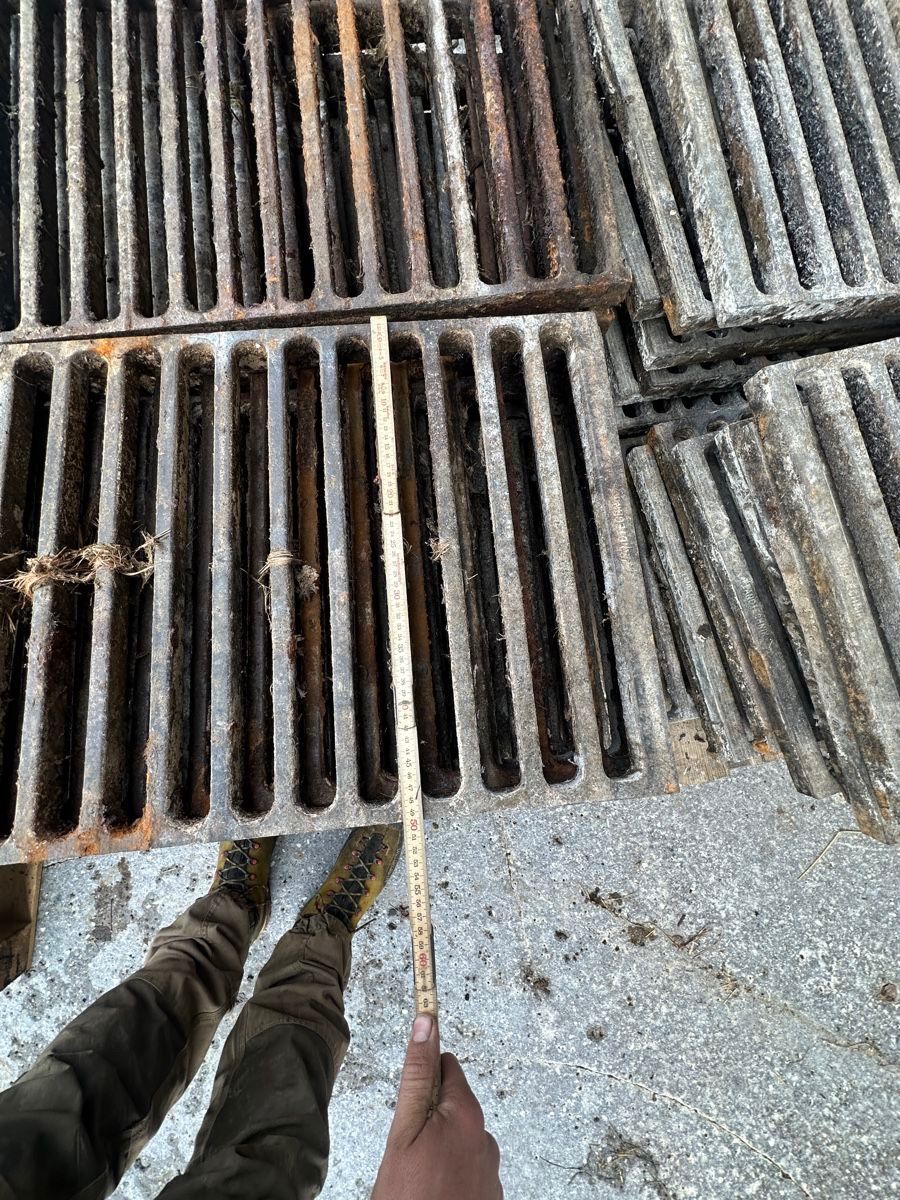 Griglie e Inferriate: Gussroste / Schwemmkanal – Usato da Kaltbrunn venduto da MA5555 1