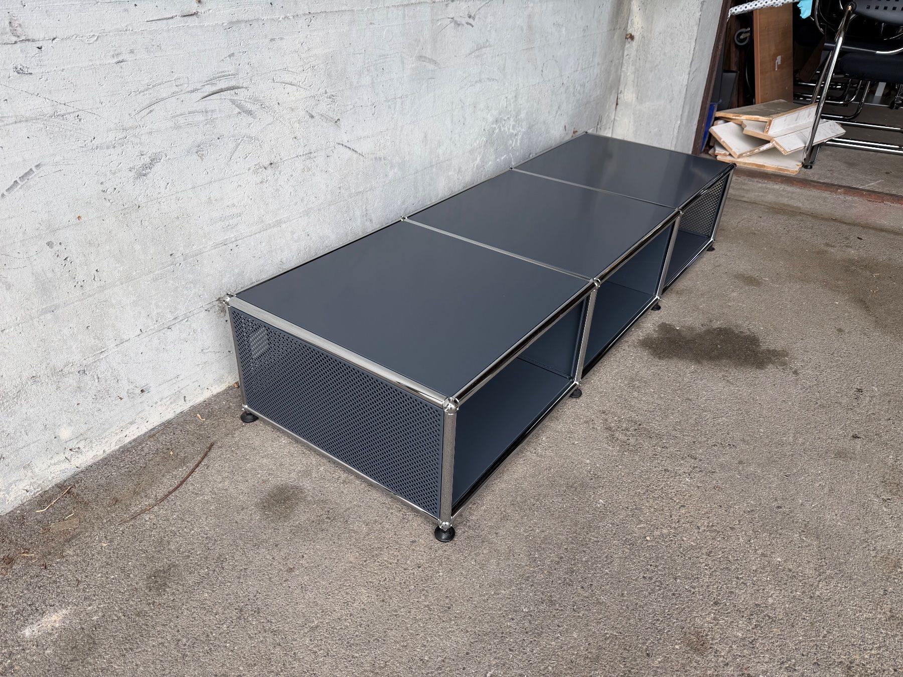 USM Mobili TV: USM Sideboard, Lowboard, Fernsehen Möbel 150 cm – Usato da Zürich venduto da Zvijerka 1