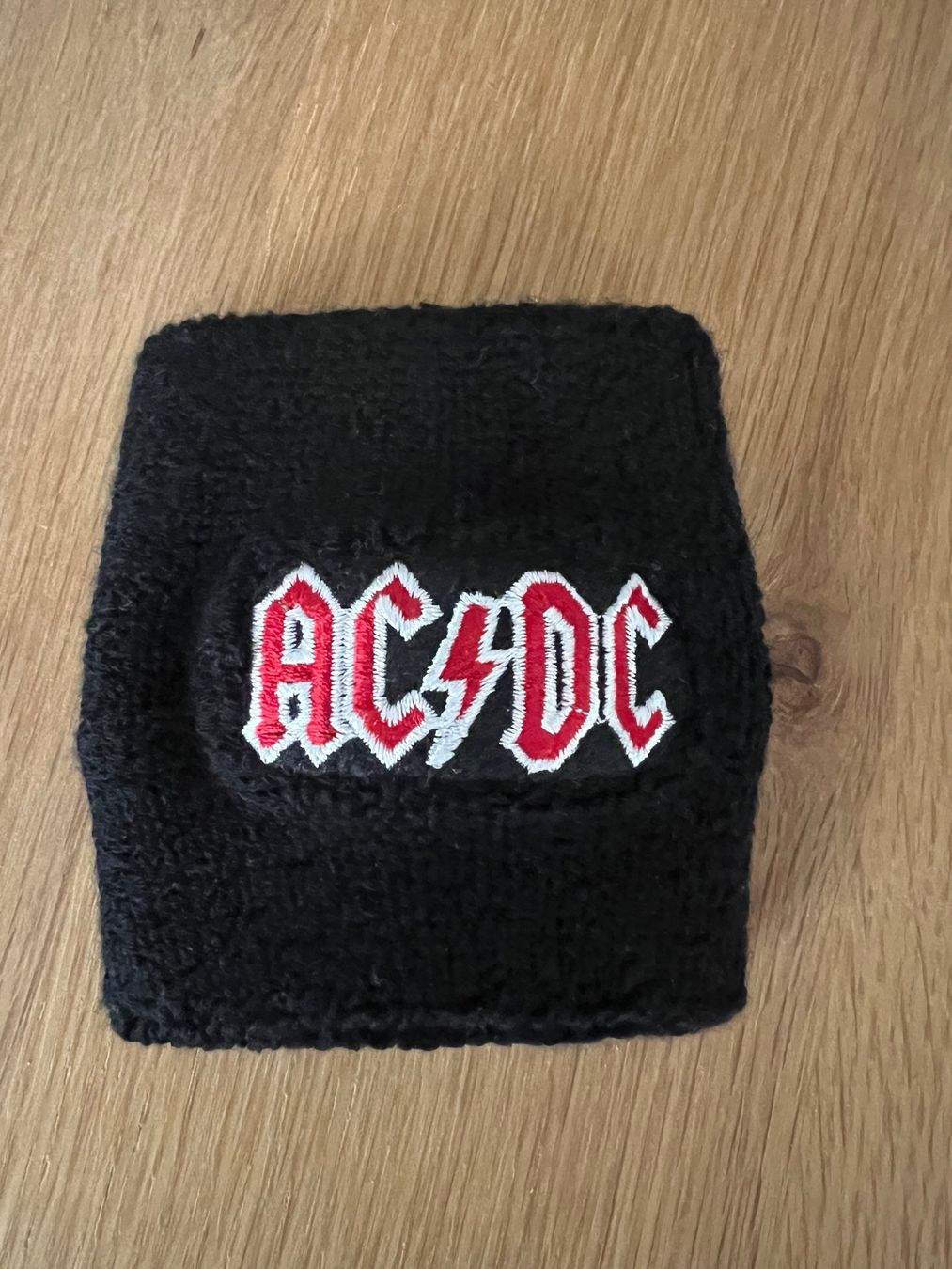 Accessori: AC/DC Schweissband – Usato da Stäfa venduto da PatrickOO7