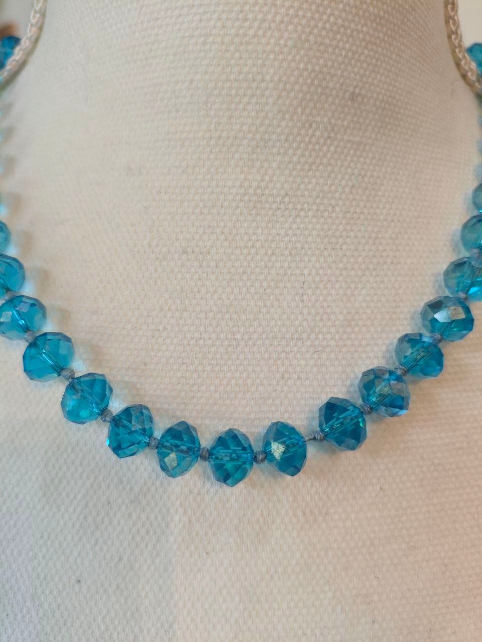 Catenine: SCHÖNE GLASKRISTALLKETTE 63 cm. LANG, FACETTIERT – Nuovo (secondo la descrizione) da Weiningen ZH venduto da actera 6
