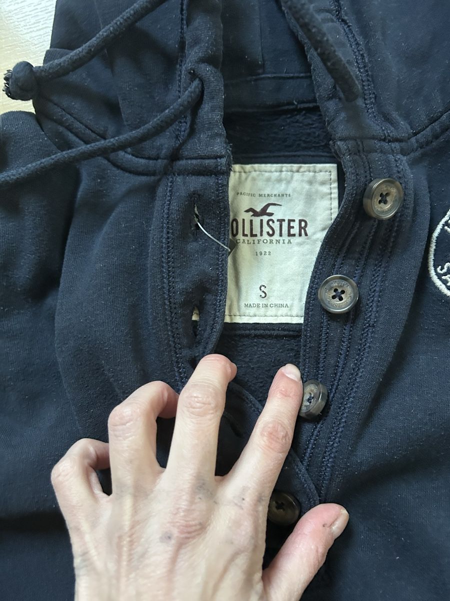 Hollister Maglioni & Felpe: Hollister Hoodie – Usato da Zürich venduto da del_2dkl 1