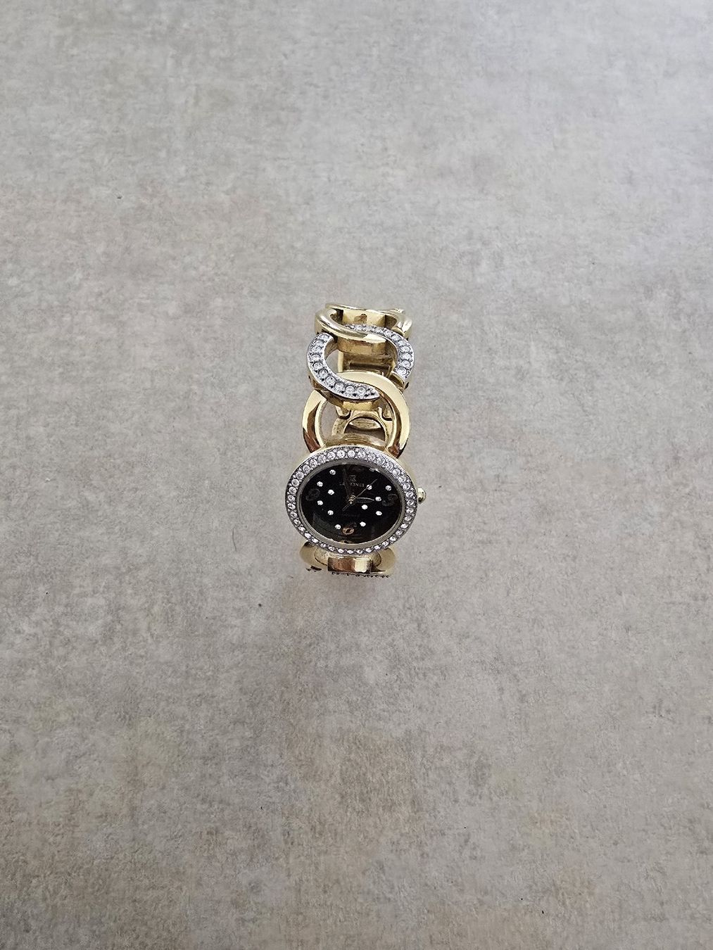 Montres: Lawrence Armbanduhr – D'occasion à Rickenbach b. Wil par Beautiful.Things