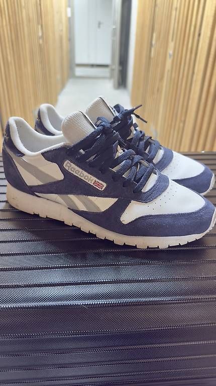 Scarpe da uomo: Schuhe Sneakers Reebok Classic 42 – Usato da Liestal venduto da phe_8r98