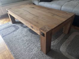 Couchtisch aus Echtholz 130x70x40 cm + Teppich GRATIS