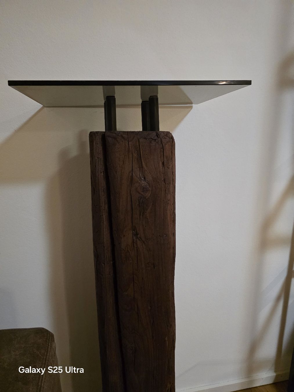 Altro per la casa: Holzbalken Säule mit Glasplatte Blumenständer  – Nuovo (secondo la descrizione) da Mellingen venduto da 81pat 3