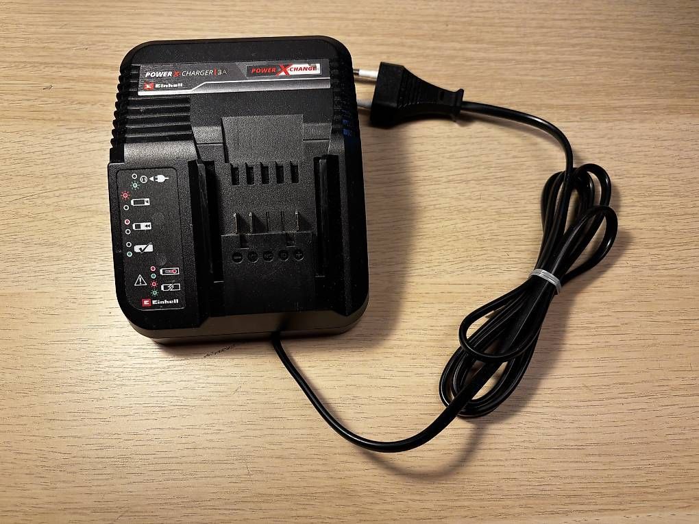 Caricatori & Batterie: Ladegerät Einhell Power X-Change 18V (3 A) PXC – Usato da Pfungen venduto da nicky79