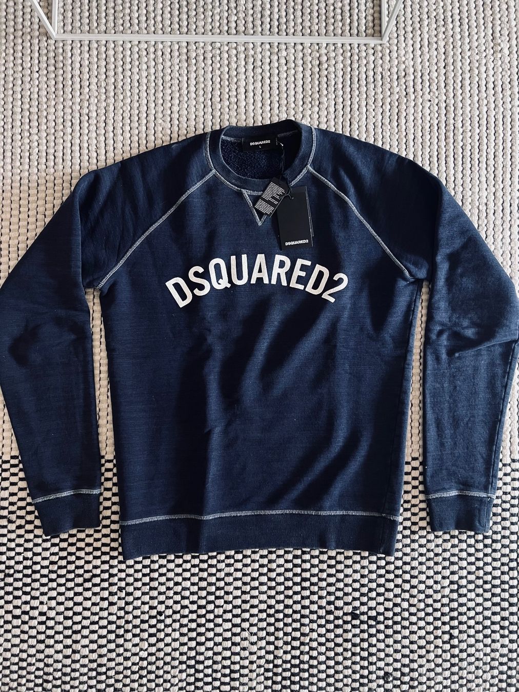 Dsquared2 Maglioni & Felpe: Dsquared2 logo printed sweatshirt Sz L – Nuovo e nell'imballaggio originale da Lausanne venduto da ipanema23 5