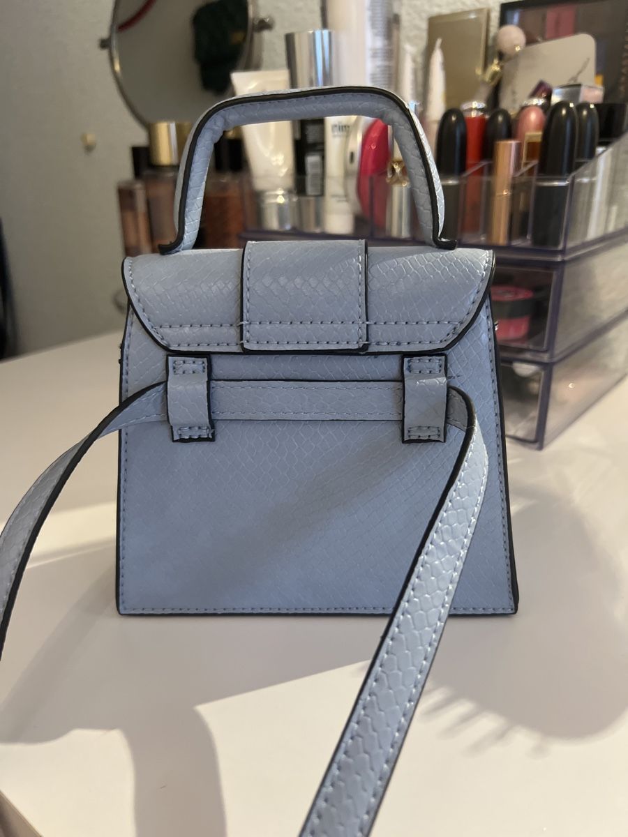 Zara Borse da donna: Gürtelbauch Tasche – Usato da Oberengstringen venduto da pri_c8jk 1