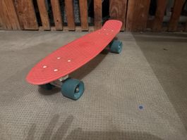 Skateboard Penny Board rot blau Kunststoff gebrauchter Zusta