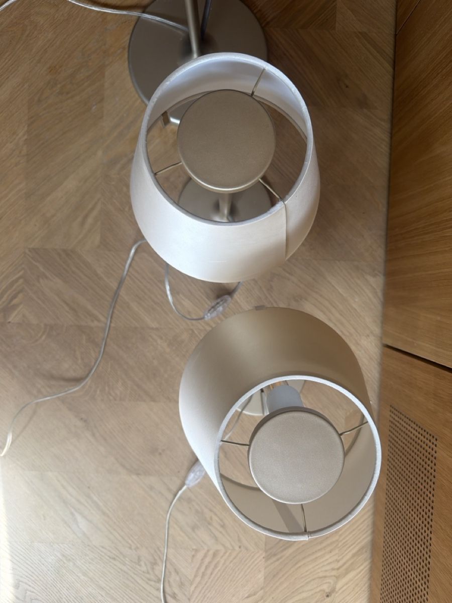 Artemide Lampade: Artemide Steh- und 2 Nachttischlampen-Set – Usato da Pfaffhausen venduto da NFIZH 6