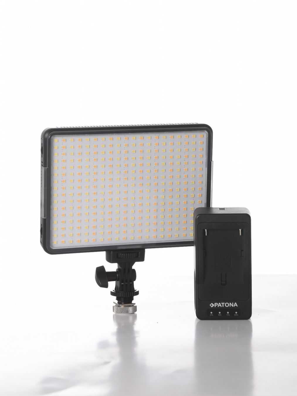 Lampade: Patona Professionelle Aufhellleuchte LED-320 A – Nuovo (secondo la descrizione) da Uznach venduto da EH249