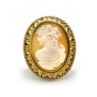 Antike Brosche mit Kamee in Gold