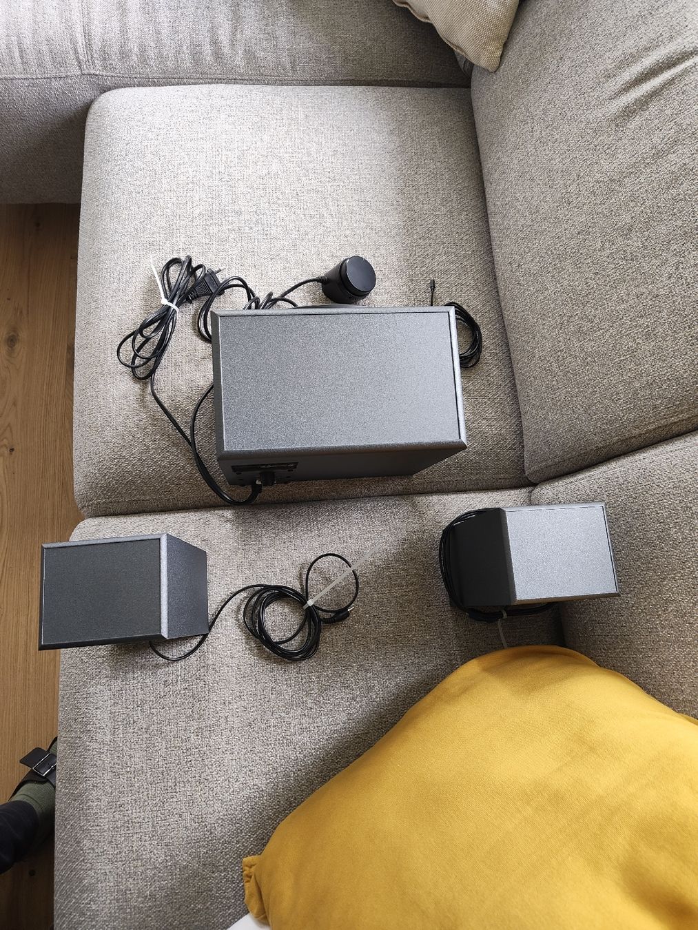 Logitech Lautsprecher: Logitech Z337 | Bluetooth-Lautsprecher 2.1 – Neu (gemäss Beschreibung) aus Lachen SZ von Kamelfluesterer 5