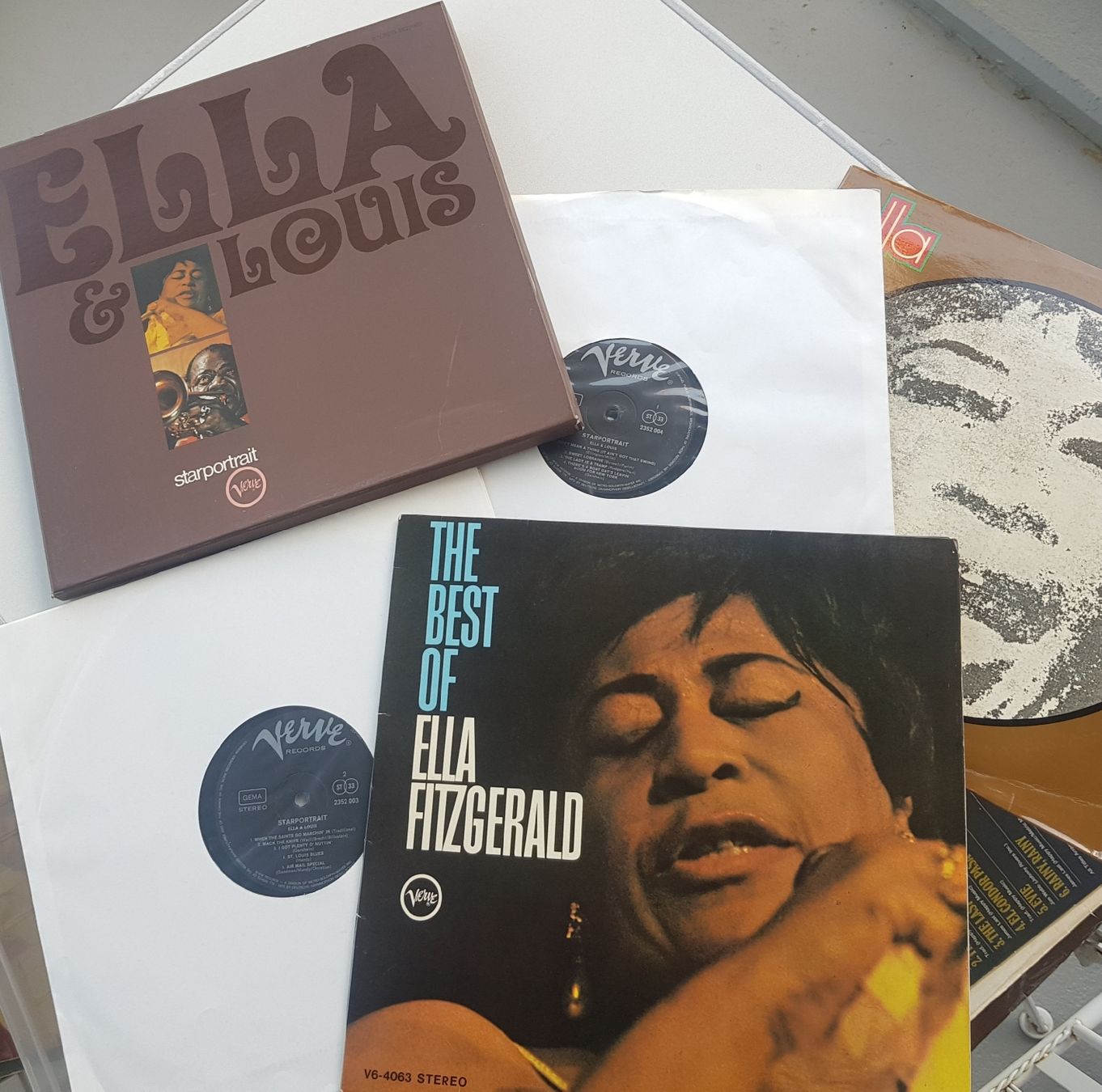 Dischi in vinile: Grosse Plattensammlung mit vielen Klassikern – Usato da Adliswil venduto da Barbieworld 2