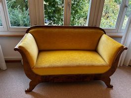 Antikes Biedermeier-Kanapee / Sofa  Nussbaum