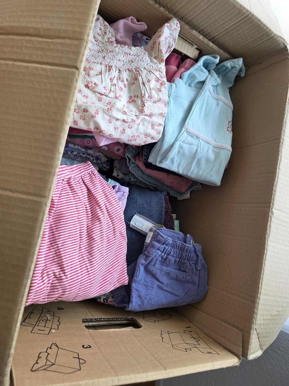 Lotti & Set di vestiti: Mädchenkleider Sommer 92-104 – Usato da Biberist venduto da tamsb 1