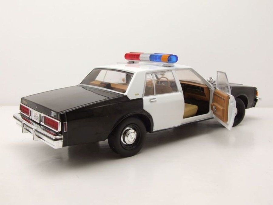 Chevrolet Modellini d'auto: Chevrolet Caprice III Phase II 1982-1987 "Metropolitan – Nuovo e nell'imballaggio originale da Gerlafingen venduto da espero88 5