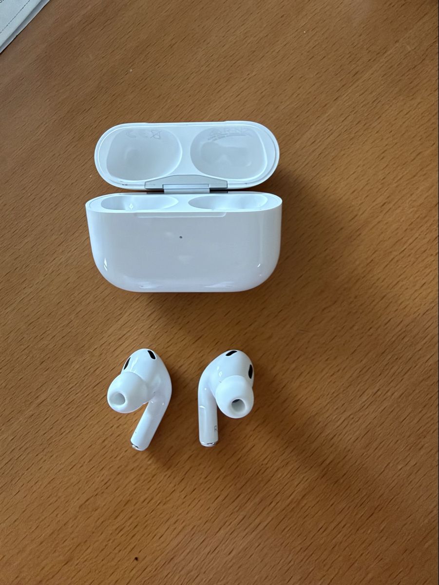Apple Cuffie: Apple AirPods Pro 2te Generation  – Usato da Murgenthal venduto da Tina_4055 3