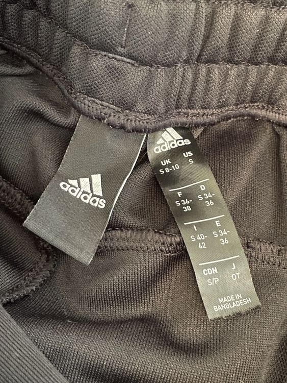 Adidas Pantaloni: Pantalon de survêtement Adidas noir, taille S – Nuovo (secondo la descrizione) da Vuadens venduto da Nina11 3