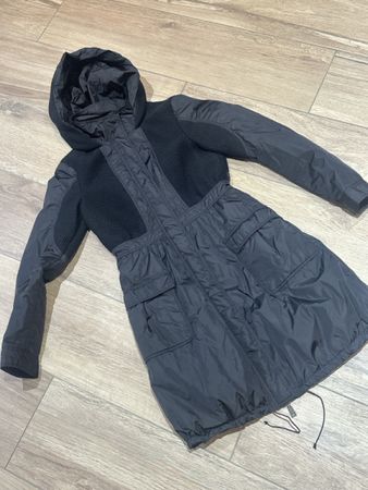 Manteau femme noir Richmond avec capuche état comme neuf