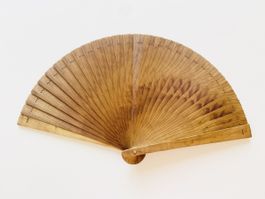 Produktbeschreibung – Fächer aus Ebenholz （no.1）
