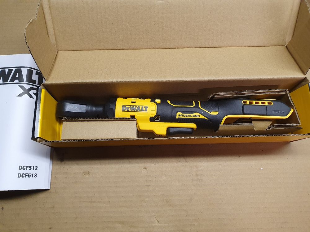 DeWALT Akku-Ratsche DCF 512 | Kaufen auf Ricardo