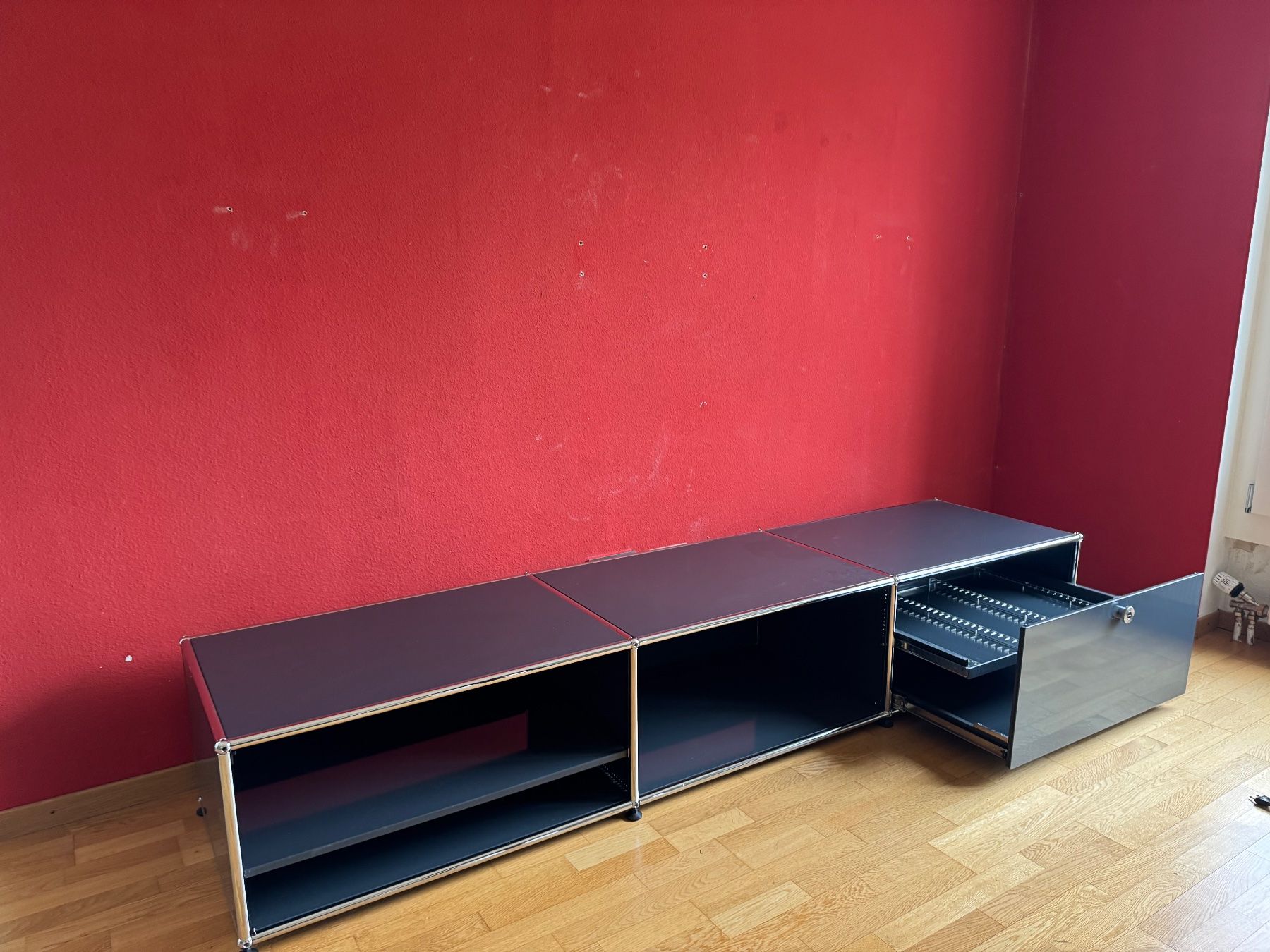 USM Cassettiere: Usm Lowboard.  antrazit Lieferung Gratis – Usato da Thun venduto da Thuno6 1