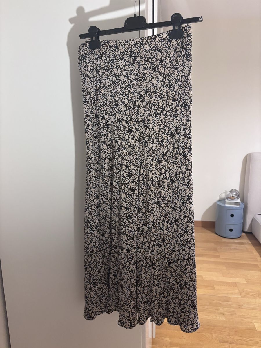 Zara Gonne: Gonna lunga a fiorellini elegante  – Nuovo (secondo la descrizione) da Zürich venduto da mat_58mf 3