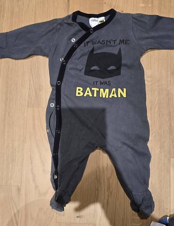 Lotti & Set di vestiti: Batman Kleiderset Grösse 56 – Usato da Boll venduto da BernerIn_89 2